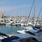 Vue Sur Port Pour Ce T2-3 Cap Hermes, 6 Cou Fréjus