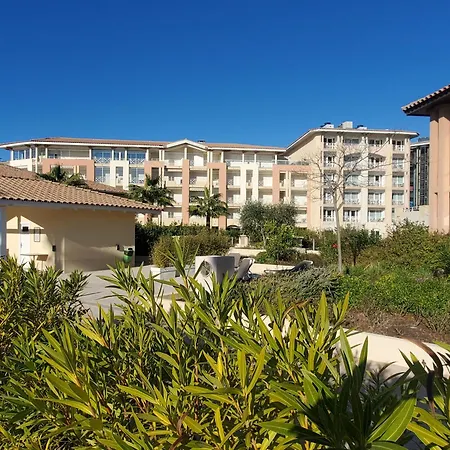 Vue Sur Port Pour Ce T2-3 Cap Hermes, 6 Cou Fréjus